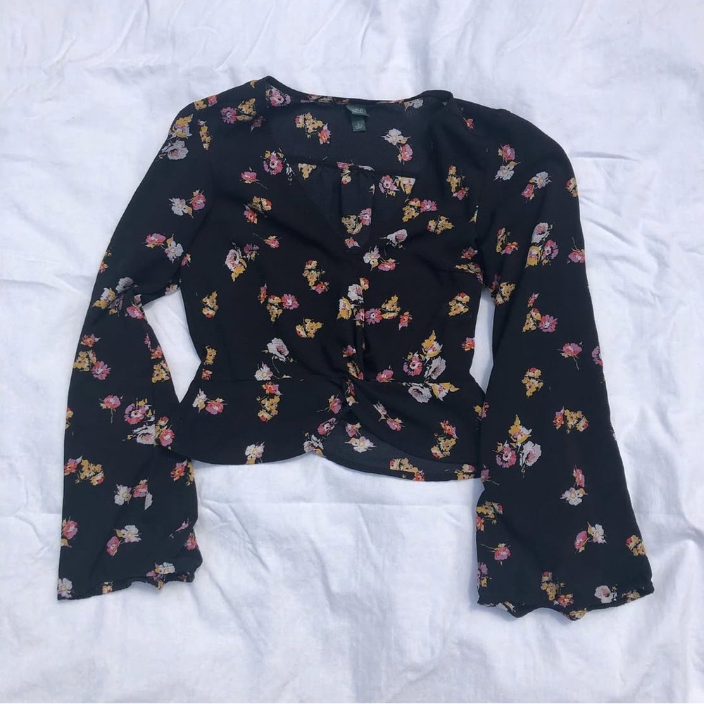 Black Floral Cropped Blouse